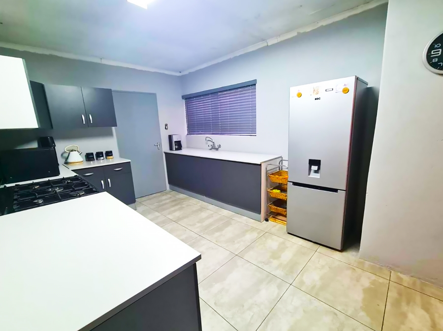 3 Bedroom Property for Sale in Sonneveld Gauteng