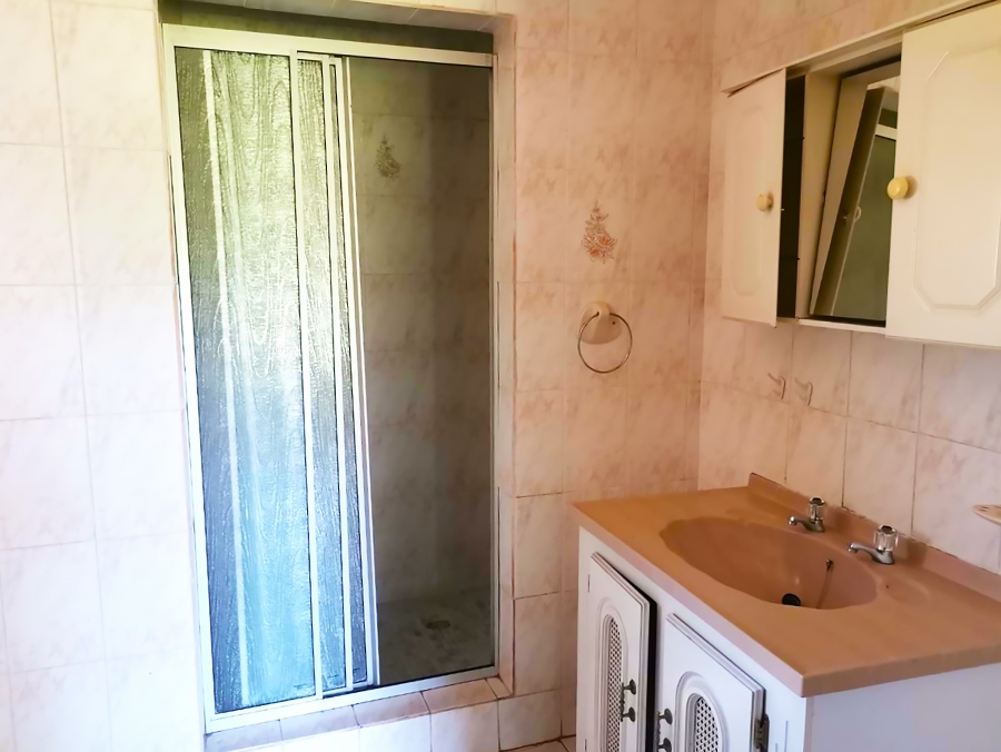 3 Bedroom Property for Sale in Sonneveld Gauteng