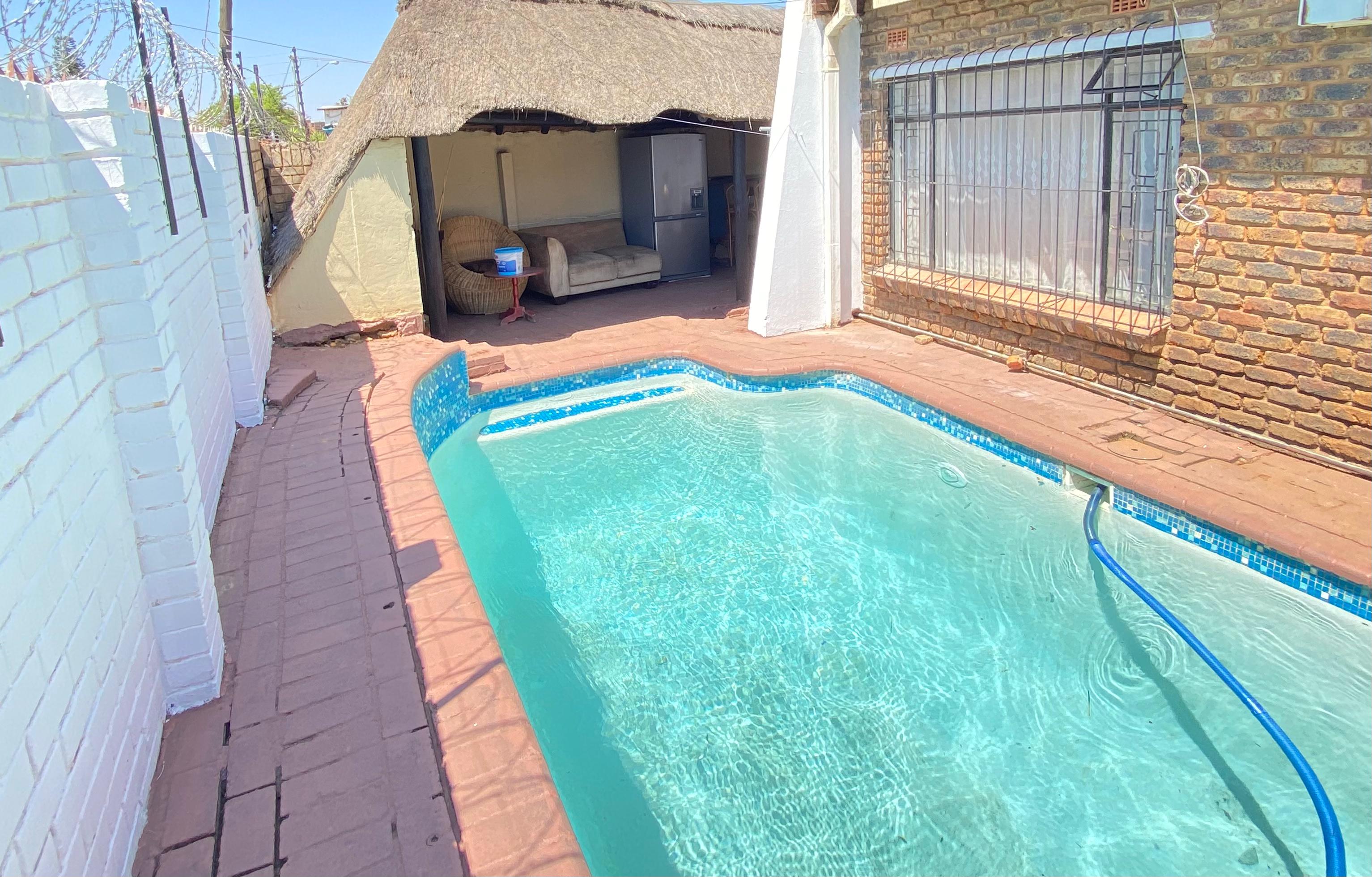 4 Bedroom Property for Sale in Eersterust Gauteng