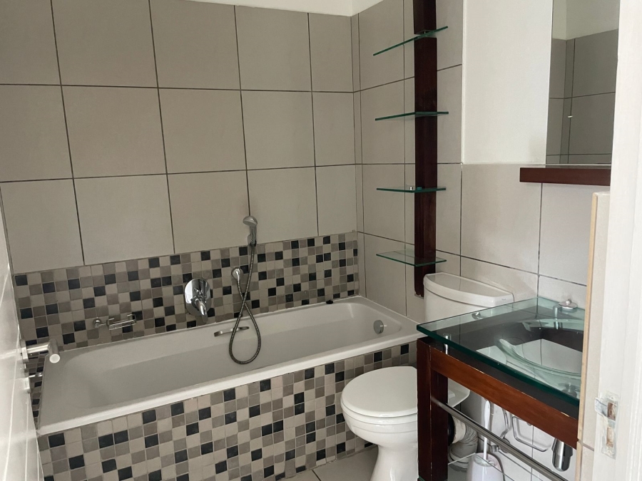 To Let 2 Bedroom Property for Rent in North Riding Gauteng