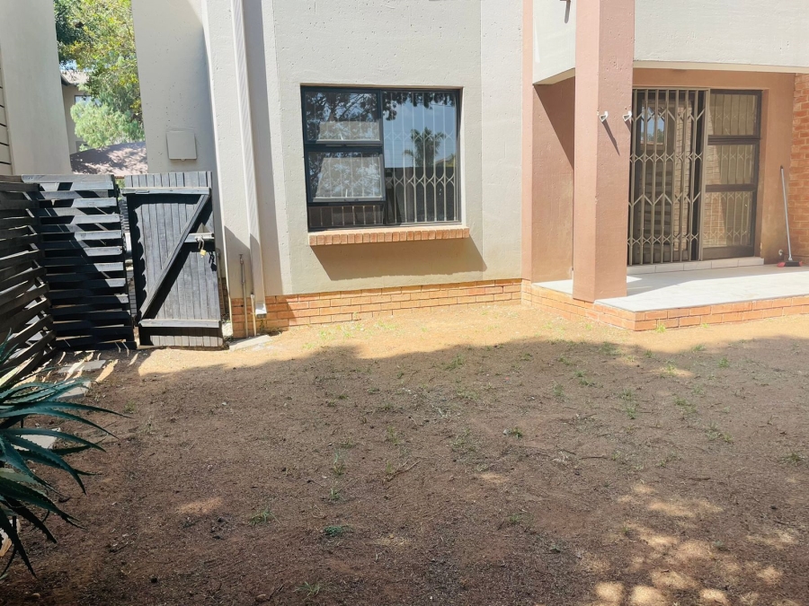 To Let 2 Bedroom Property for Rent in North Riding Gauteng