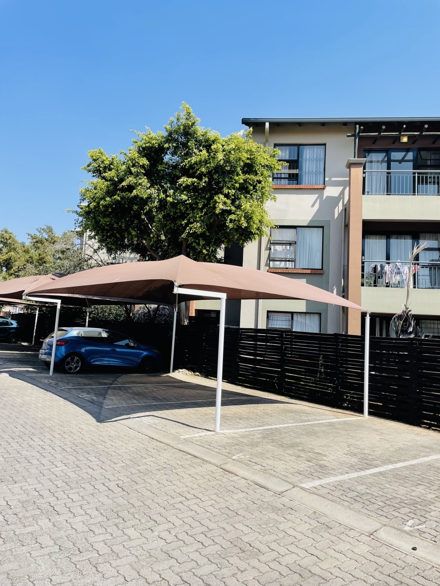 To Let 2 Bedroom Property for Rent in North Riding Gauteng