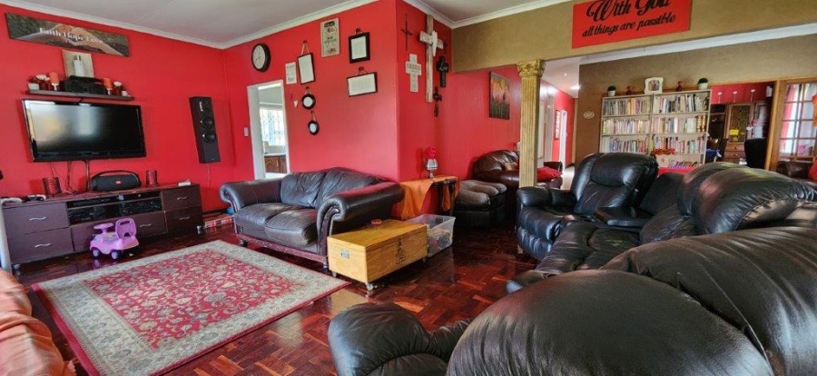 4 Bedroom Property for Sale in New Redruth Gauteng