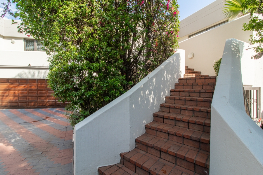 5 Bedroom Property for Sale in Houghton Estate Gauteng