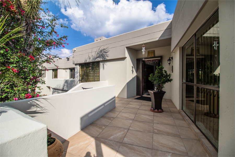 5 Bedroom Property for Sale in Houghton Estate Gauteng