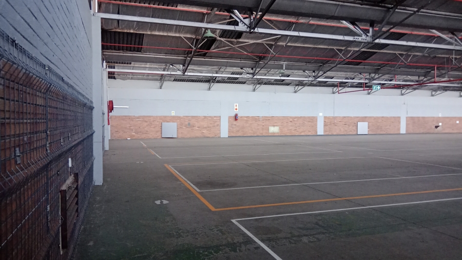 To Let commercial Property for Rent in Benrose Gauteng