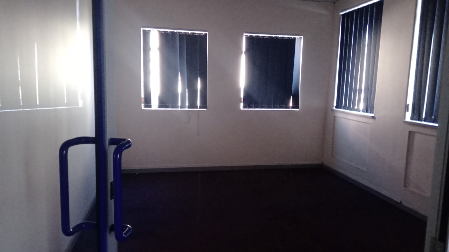 To Let commercial Property for Rent in Benrose Gauteng