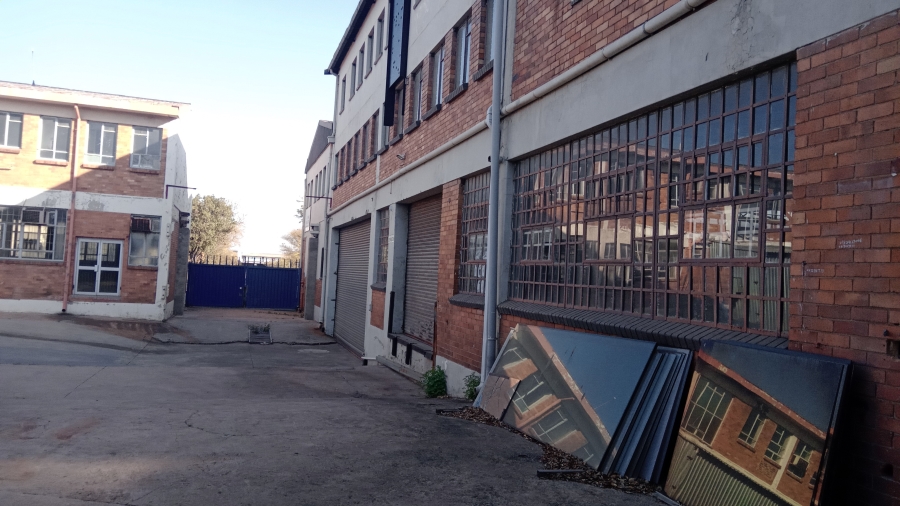 To Let commercial Property for Rent in Benrose Gauteng