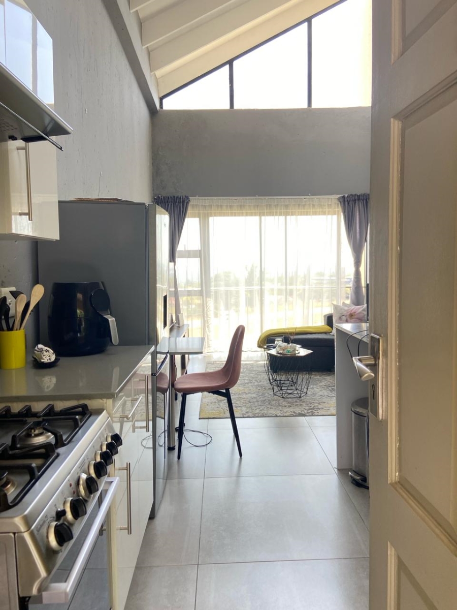 1 Bedroom Property for Sale in Beverley Gauteng