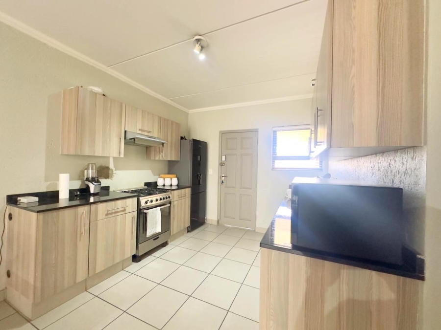 2 Bedroom Property for Sale in Fourways Gauteng