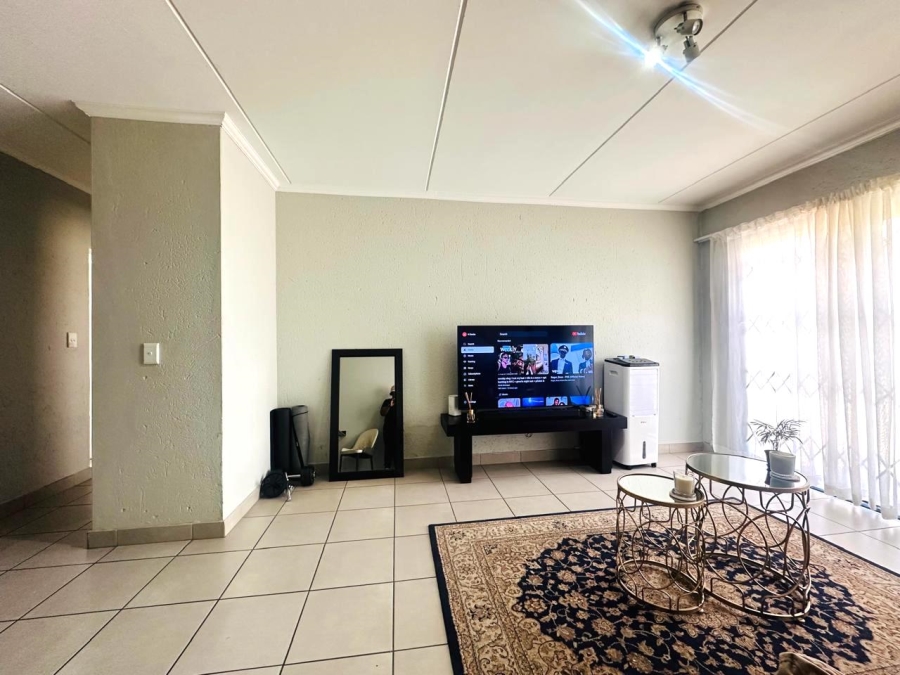 2 Bedroom Property for Sale in Fourways Gauteng