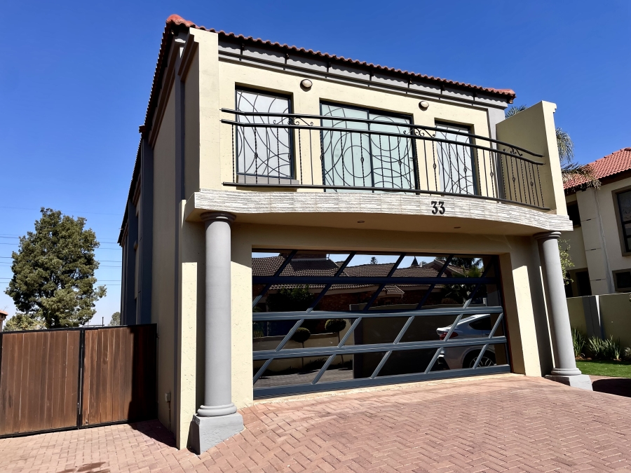 4 Bedroom Property for Sale in Moreleta Park Gauteng