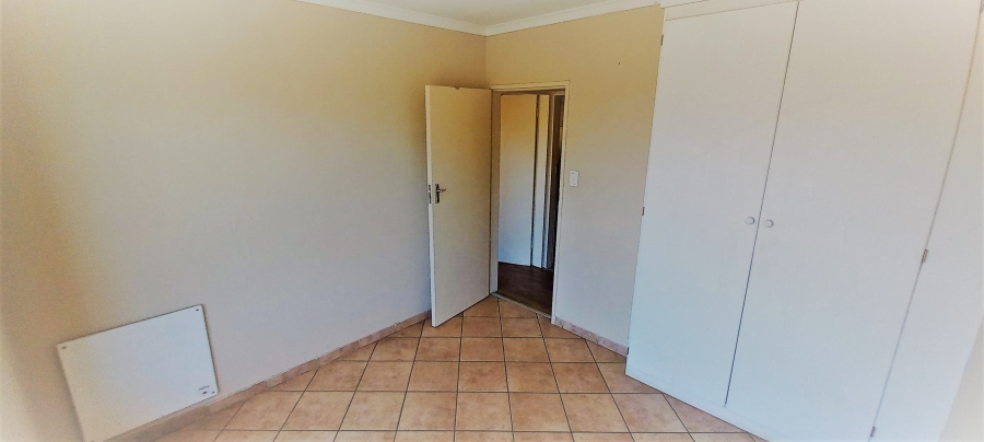 To Let 2 Bedroom Property for Rent in Die Hoewes Gauteng