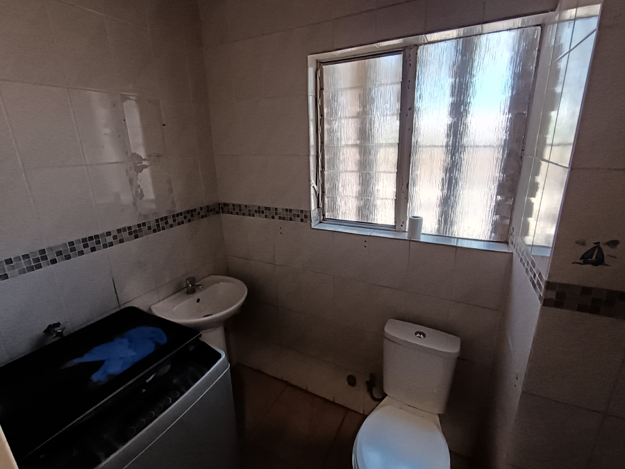 2 Bedroom Property for Sale in Birch Acres Gauteng