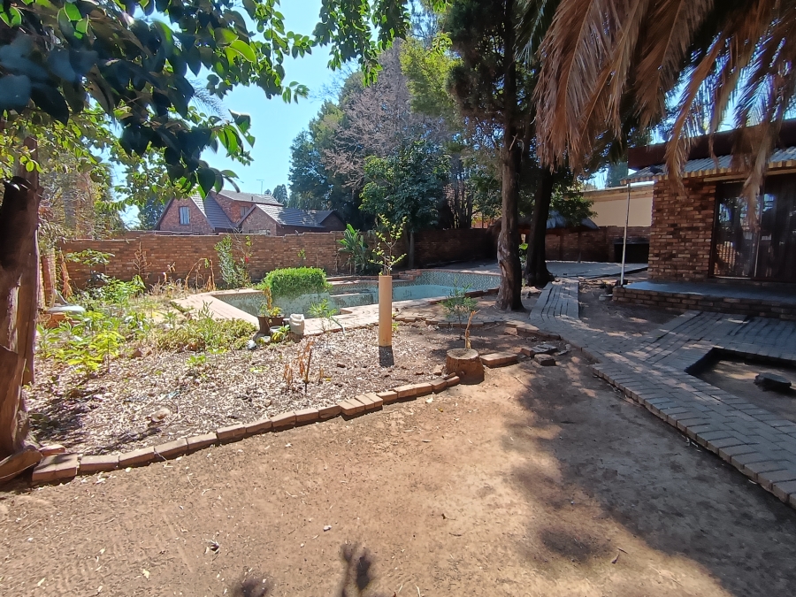 2 Bedroom Property for Sale in Birch Acres Gauteng