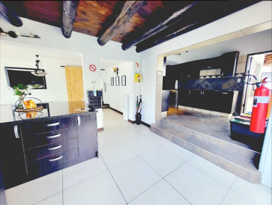 4 Bedroom Property for Sale in Glen Marais Gauteng