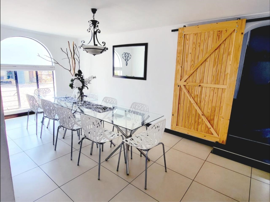 4 Bedroom Property for Sale in Glen Marais Gauteng