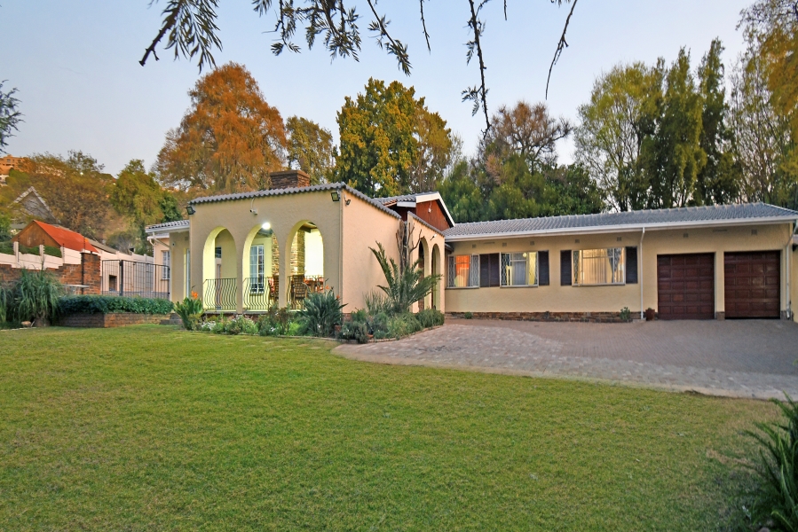 6 Bedroom Property for Sale in Northcliff Gauteng