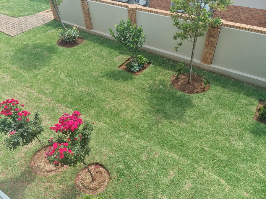 1 Bedroom Property for Sale in The Retreat Gauteng