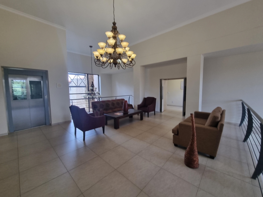 1 Bedroom Property for Sale in The Retreat Gauteng