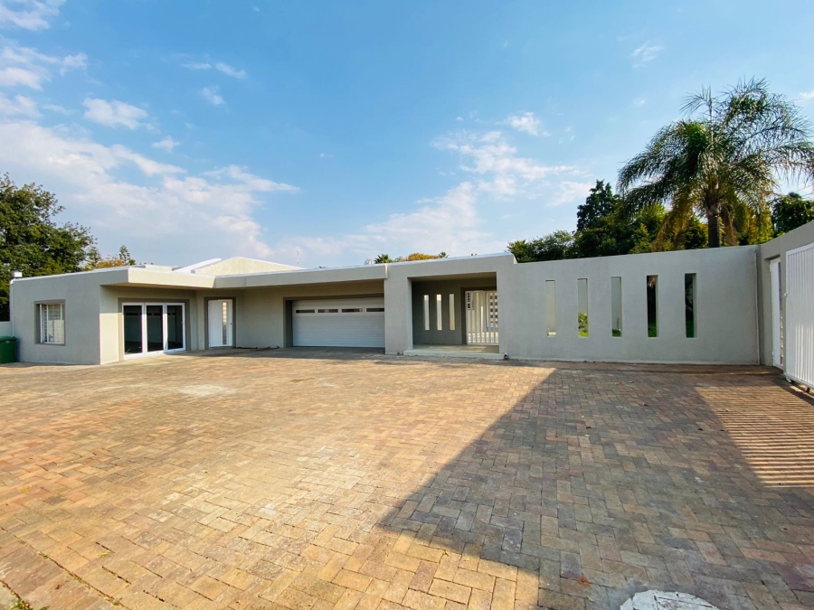 7 Bedroom Property for Sale in Sandown Gauteng