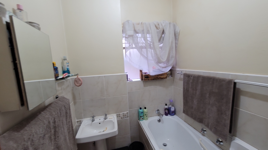 3 Bedroom Property for Sale in Wonderboom Gauteng