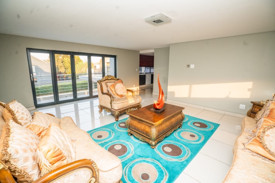 5 Bedroom Property for Sale in Kempton Park Ah Gauteng