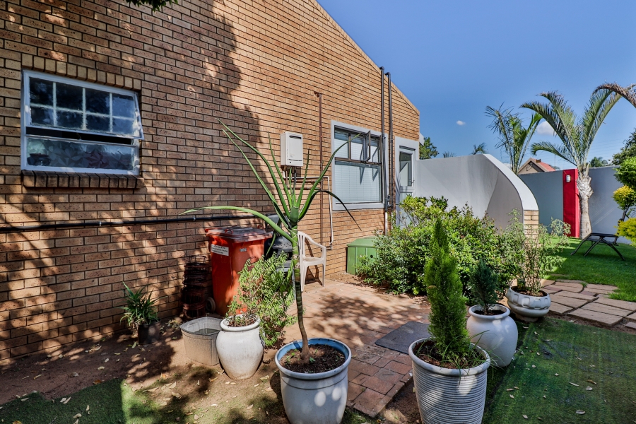 4 Bedroom Property for Sale in Meyersdal Gauteng