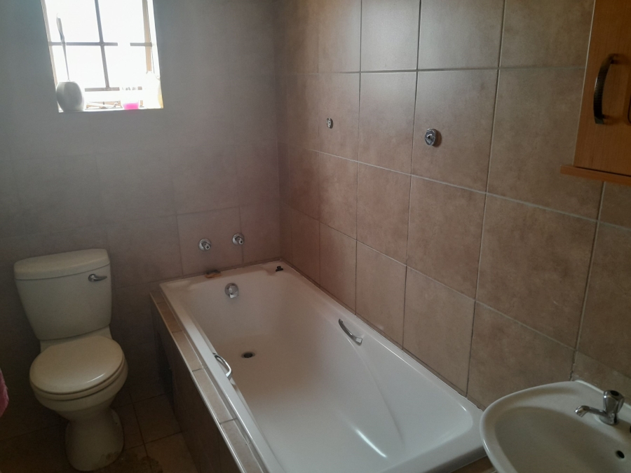 3 Bedroom Property for Sale in Thatch Hill Estate Gauteng