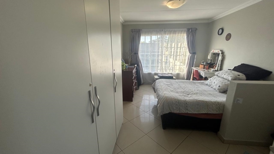 3 Bedroom Property for Sale in Beyers Park Gauteng