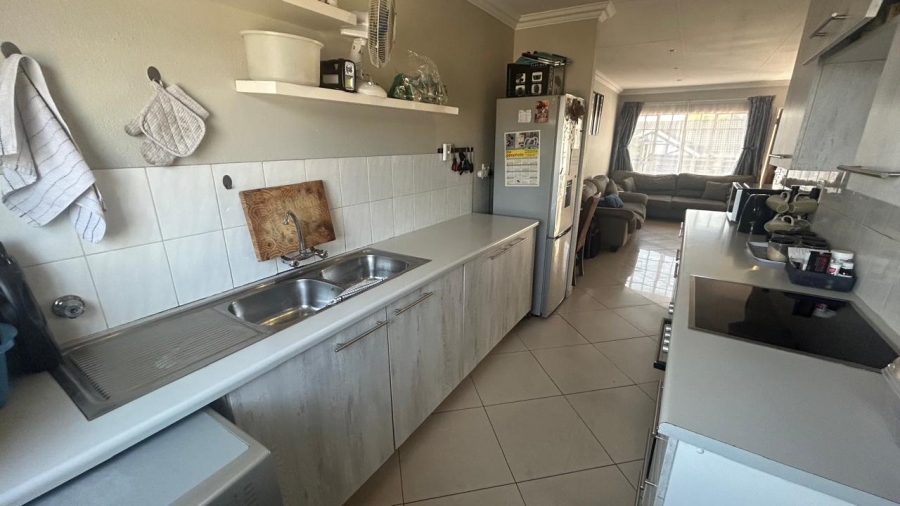 3 Bedroom Property for Sale in Beyers Park Gauteng