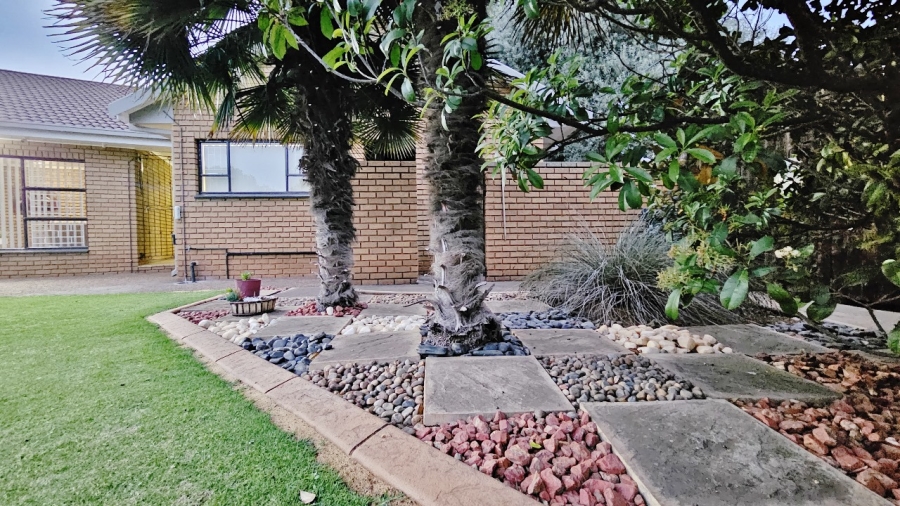 3 Bedroom Property for Sale in Three Rivers East Gauteng