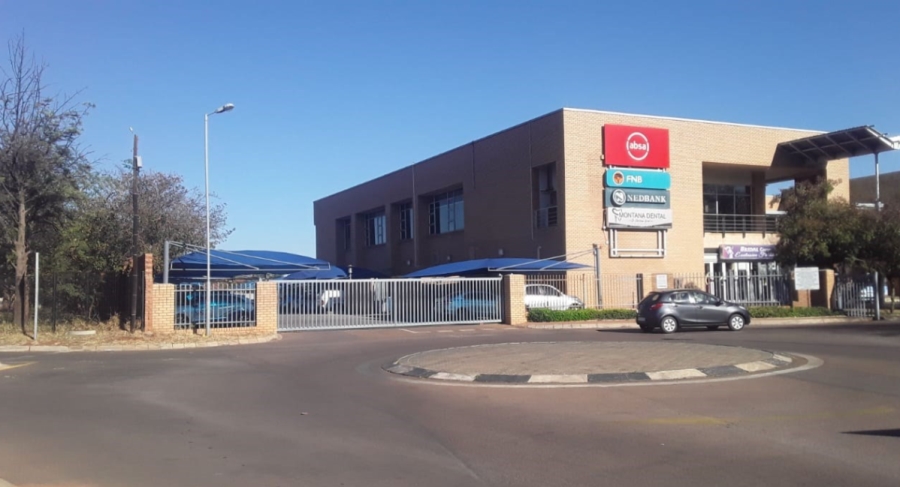 To Let commercial Property for Rent in Magalieskruin Gauteng