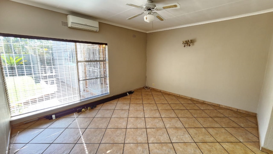 4 Bedroom Property for Sale in Randhart Gauteng