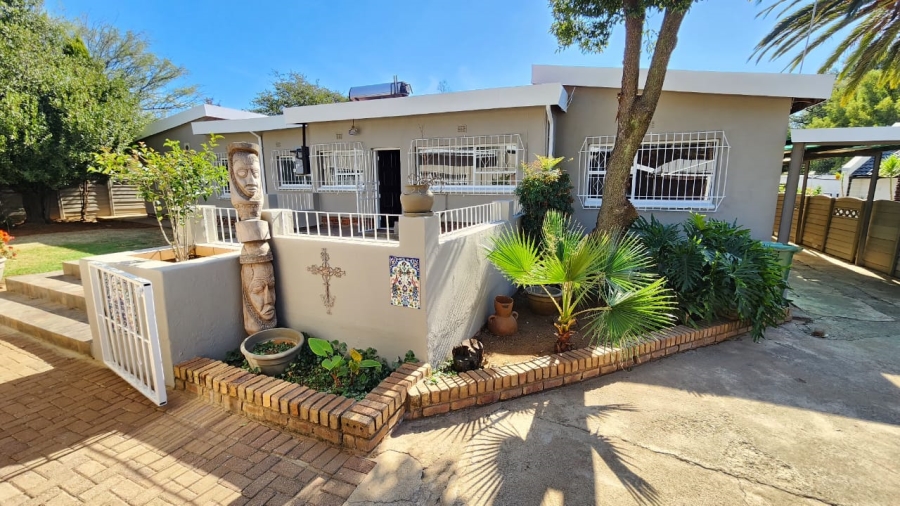 4 Bedroom Property for Sale in Randhart Gauteng