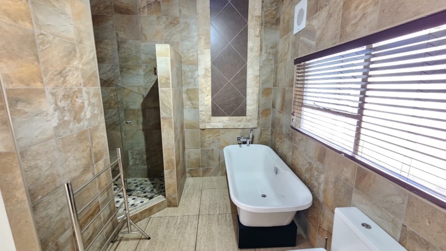 4 Bedroom Property for Sale in Randhart Gauteng