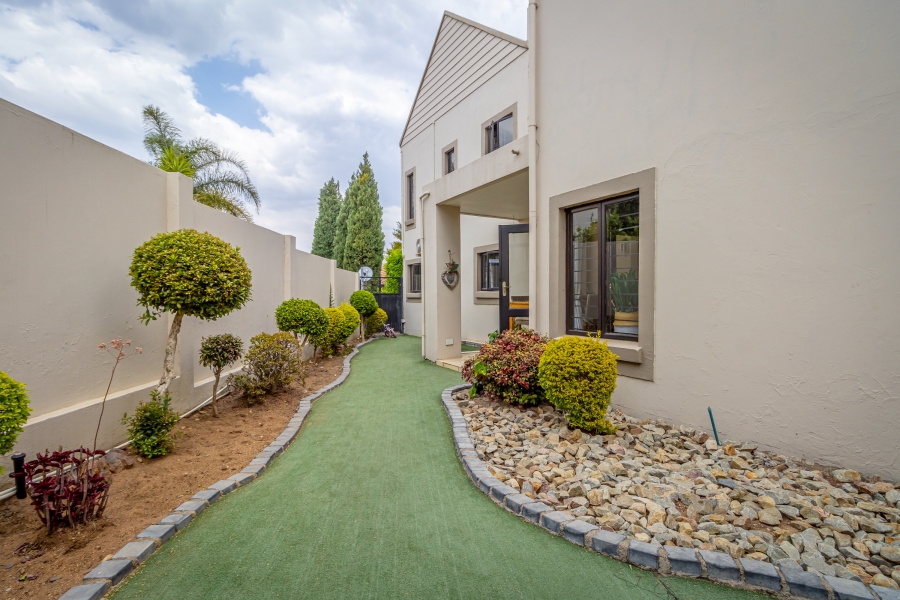 4 Bedroom Property for Sale in Fourways Gauteng