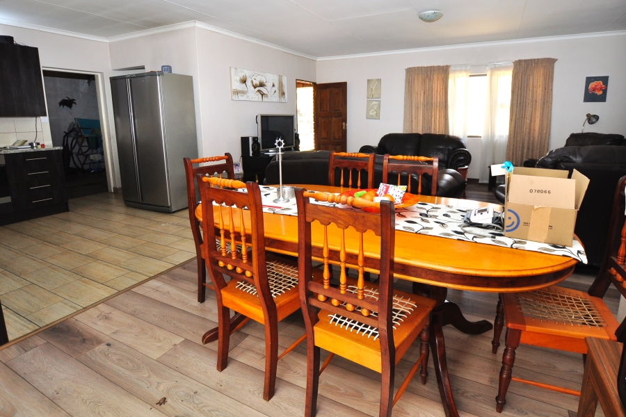 5 Bedroom Property for Sale in Randjesfontein A H Gauteng