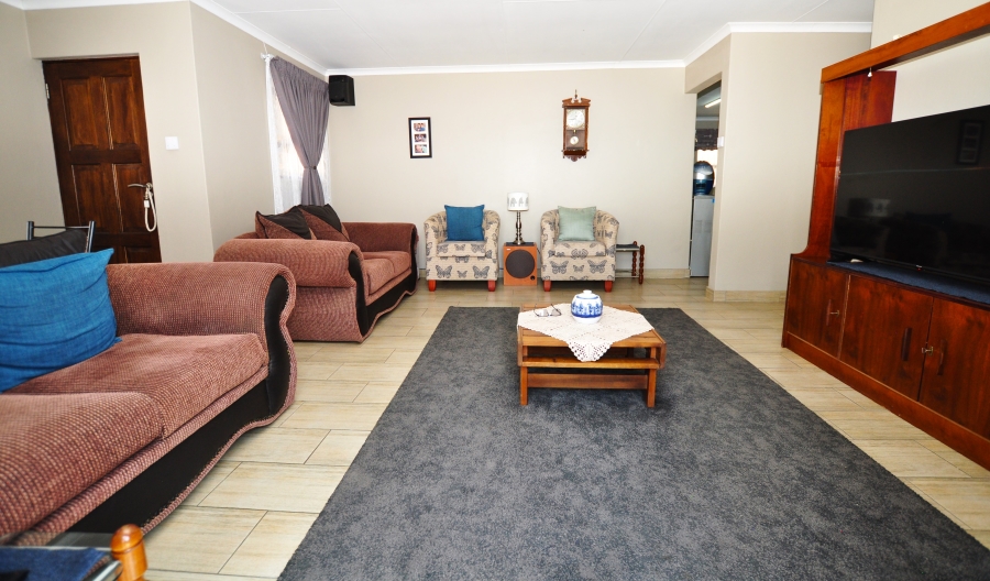 5 Bedroom Property for Sale in Randjesfontein A H Gauteng