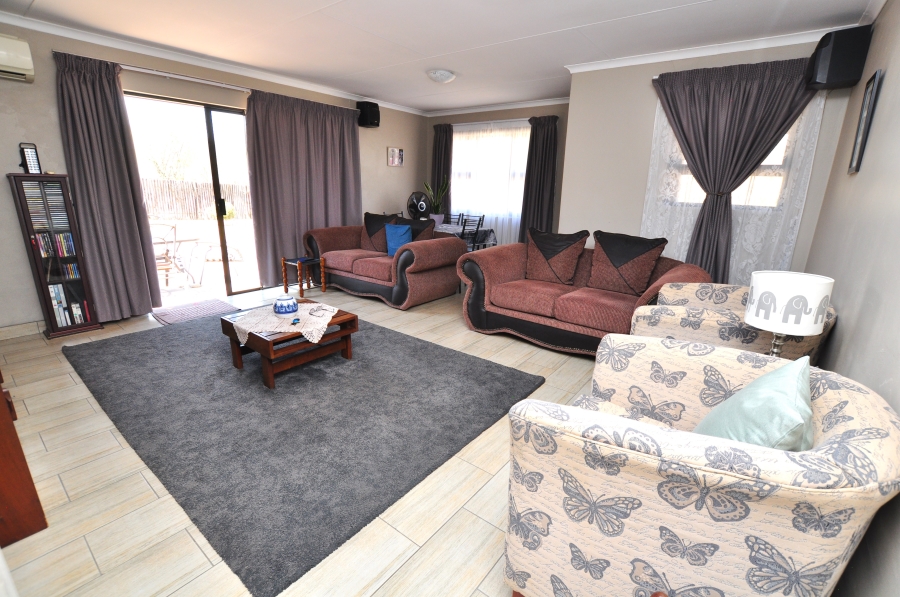 5 Bedroom Property for Sale in Randjesfontein A H Gauteng