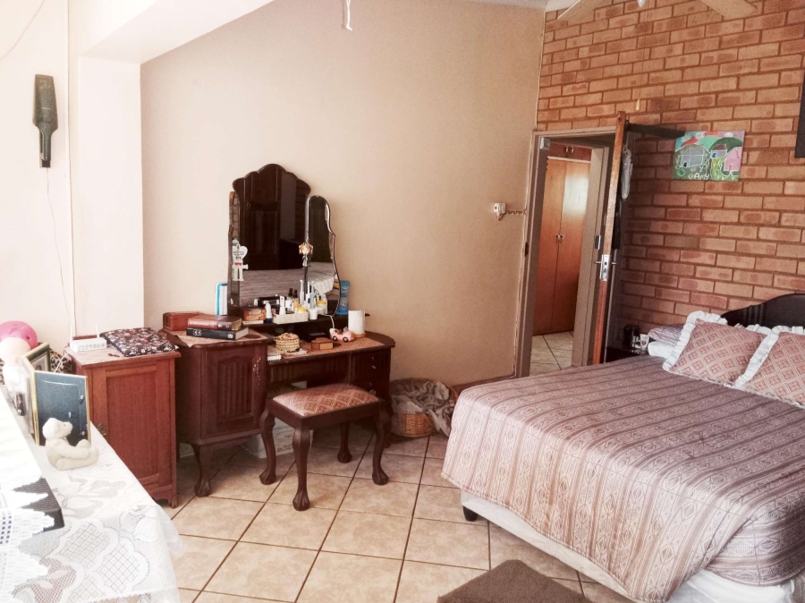 4 Bedroom Property for Sale in Claremont Gauteng