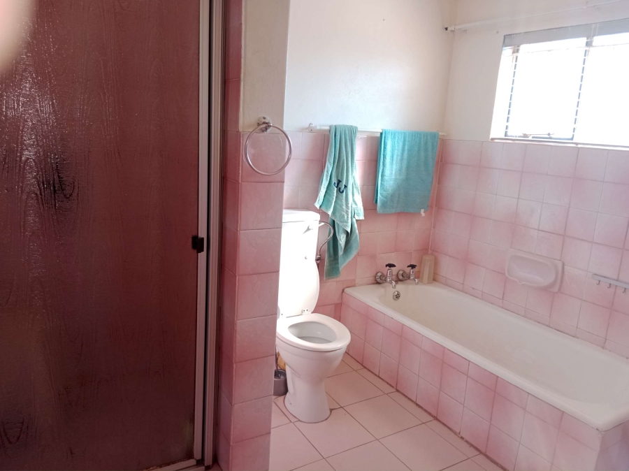 4 Bedroom Property for Sale in Claremont Gauteng