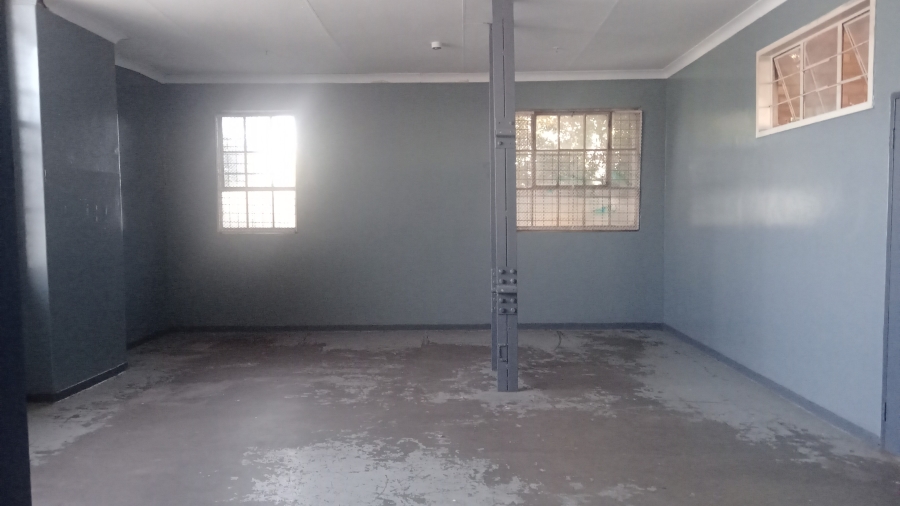 To Let commercial Property for Rent in Benrose Gauteng