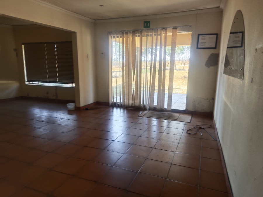 3 Bedroom Property for Sale in Jakhalsfontein AH Gauteng