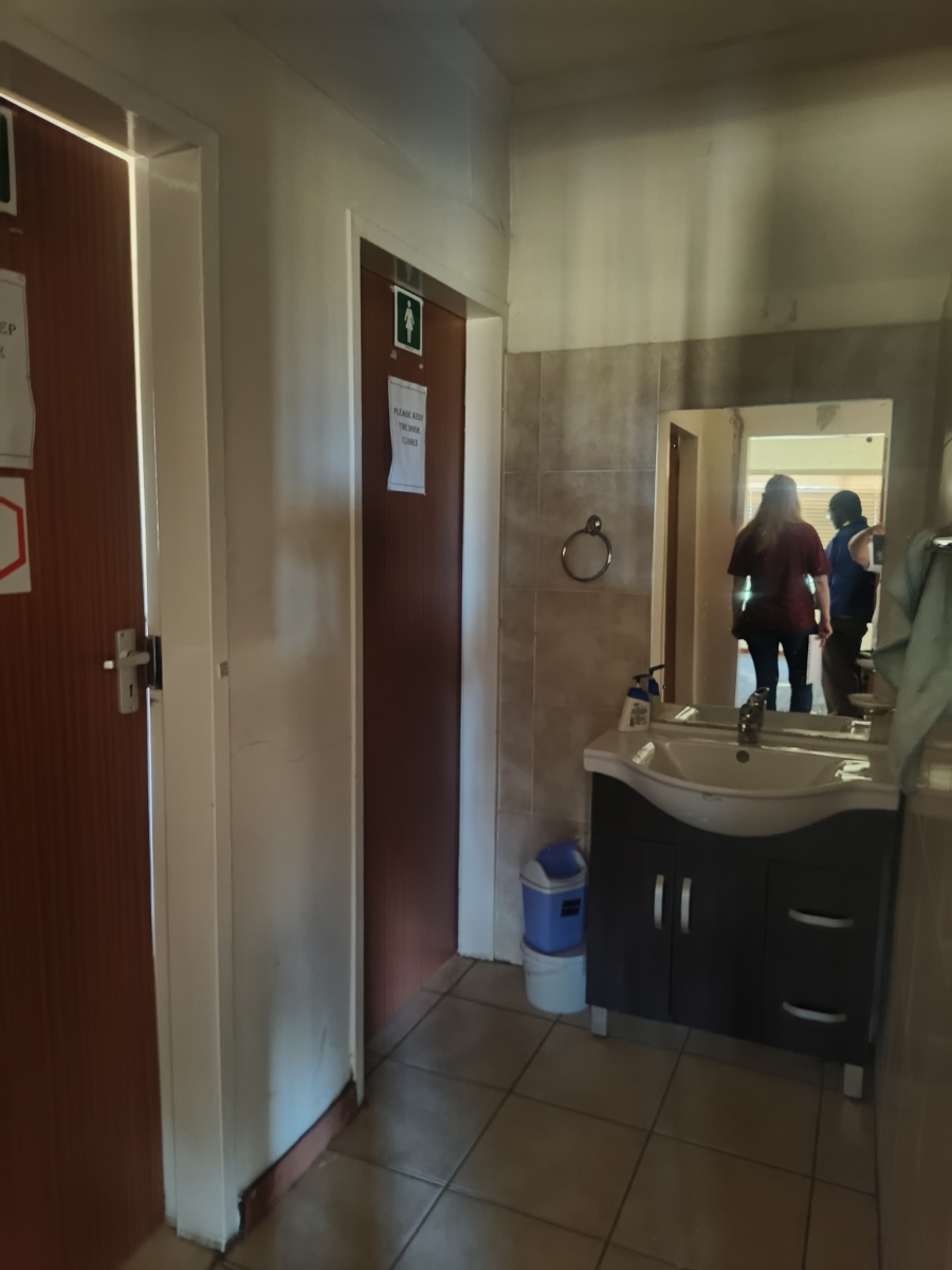 3 Bedroom Property for Sale in Jakhalsfontein AH Gauteng