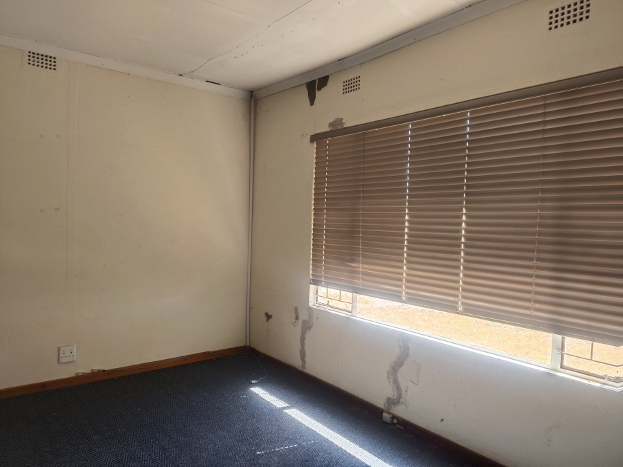 3 Bedroom Property for Sale in Jakhalsfontein AH Gauteng