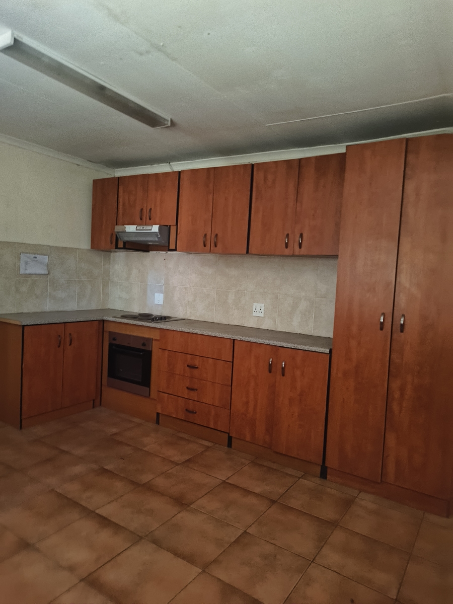 3 Bedroom Property for Sale in Jakhalsfontein AH Gauteng