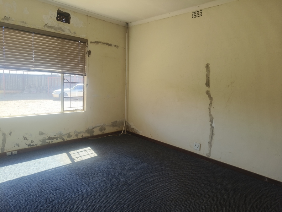 3 Bedroom Property for Sale in Jakhalsfontein AH Gauteng