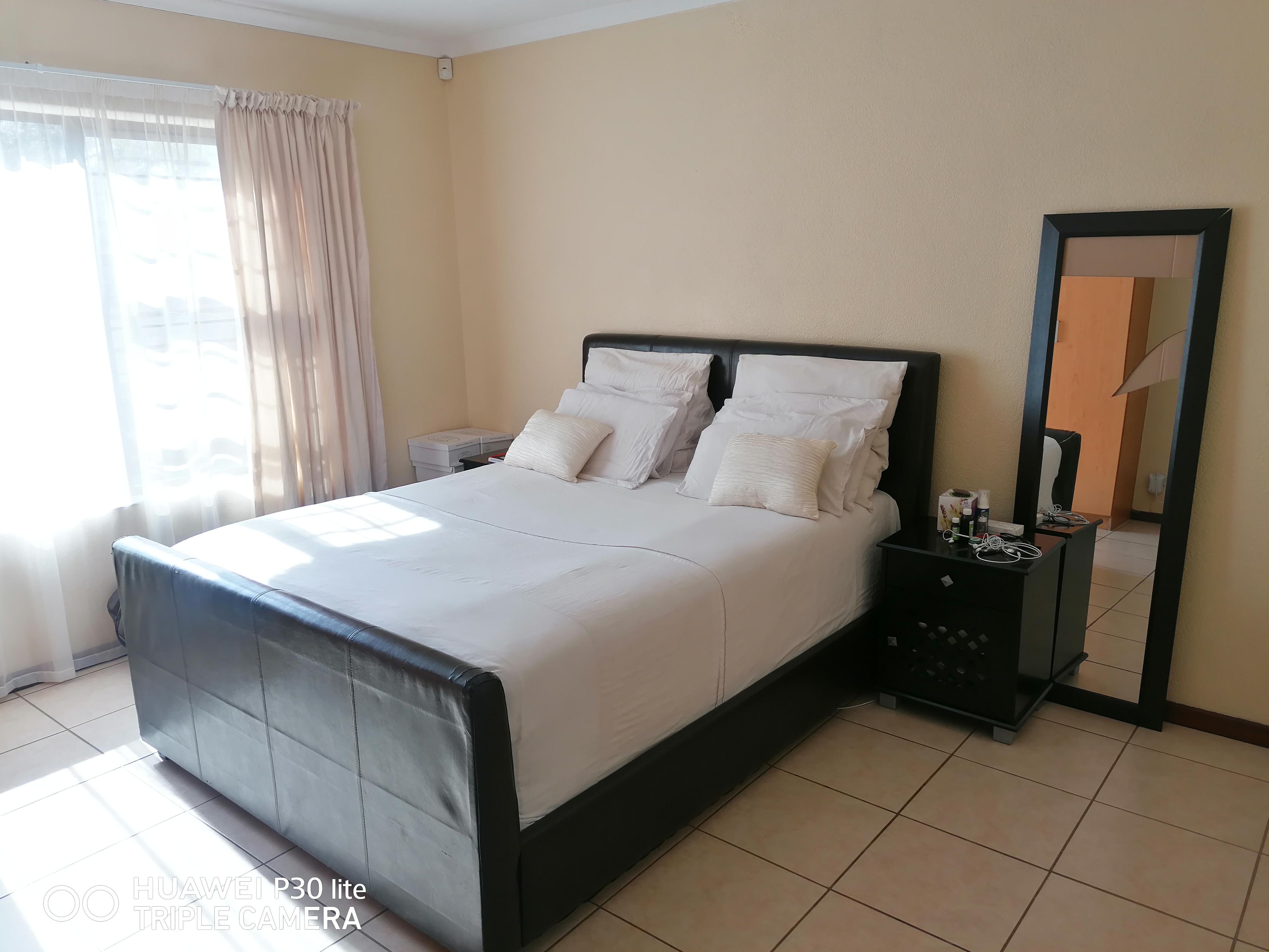 3 Bedroom Property for Sale in Willow Park Manor Gauteng