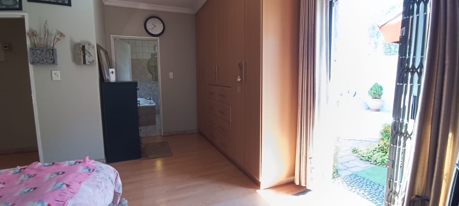 3 Bedroom Property for Sale in New Redruth Gauteng